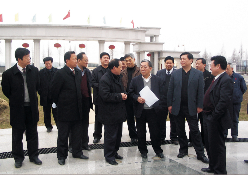 2006年2月12日，湖北省常務(wù)副省長(zhǎng)周堅(jiān)衛(wèi)到公司調(diào)研